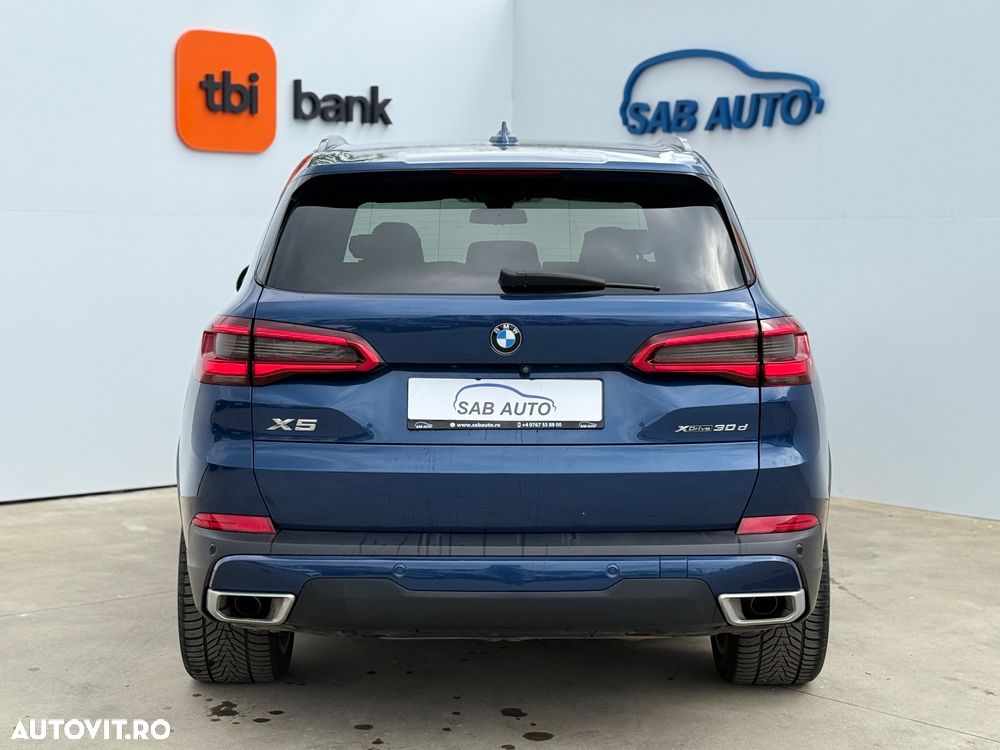 BMW X5 xDrive30d - 31
