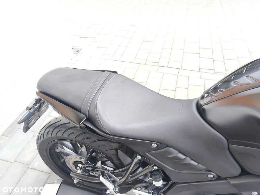 Yamaha MT - 22