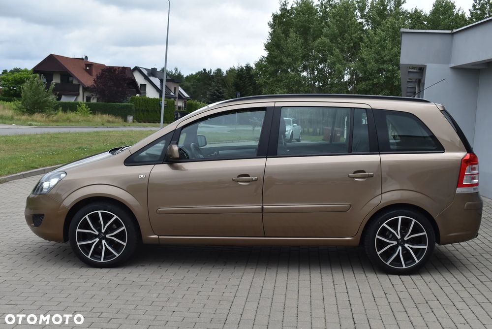 Opel Zafira - 9