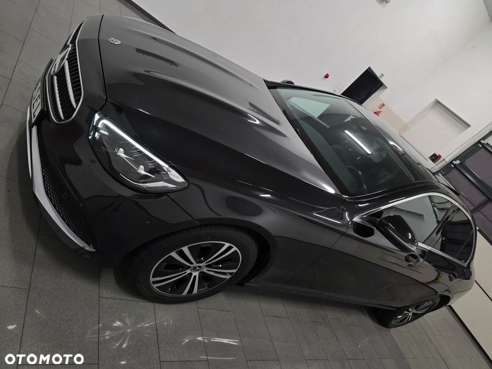 Mercedes-Benz Klasa E 220 d 9G-TRONIC AMG Line - 4