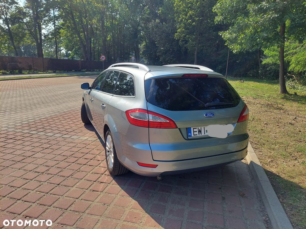Ford Mondeo - 12