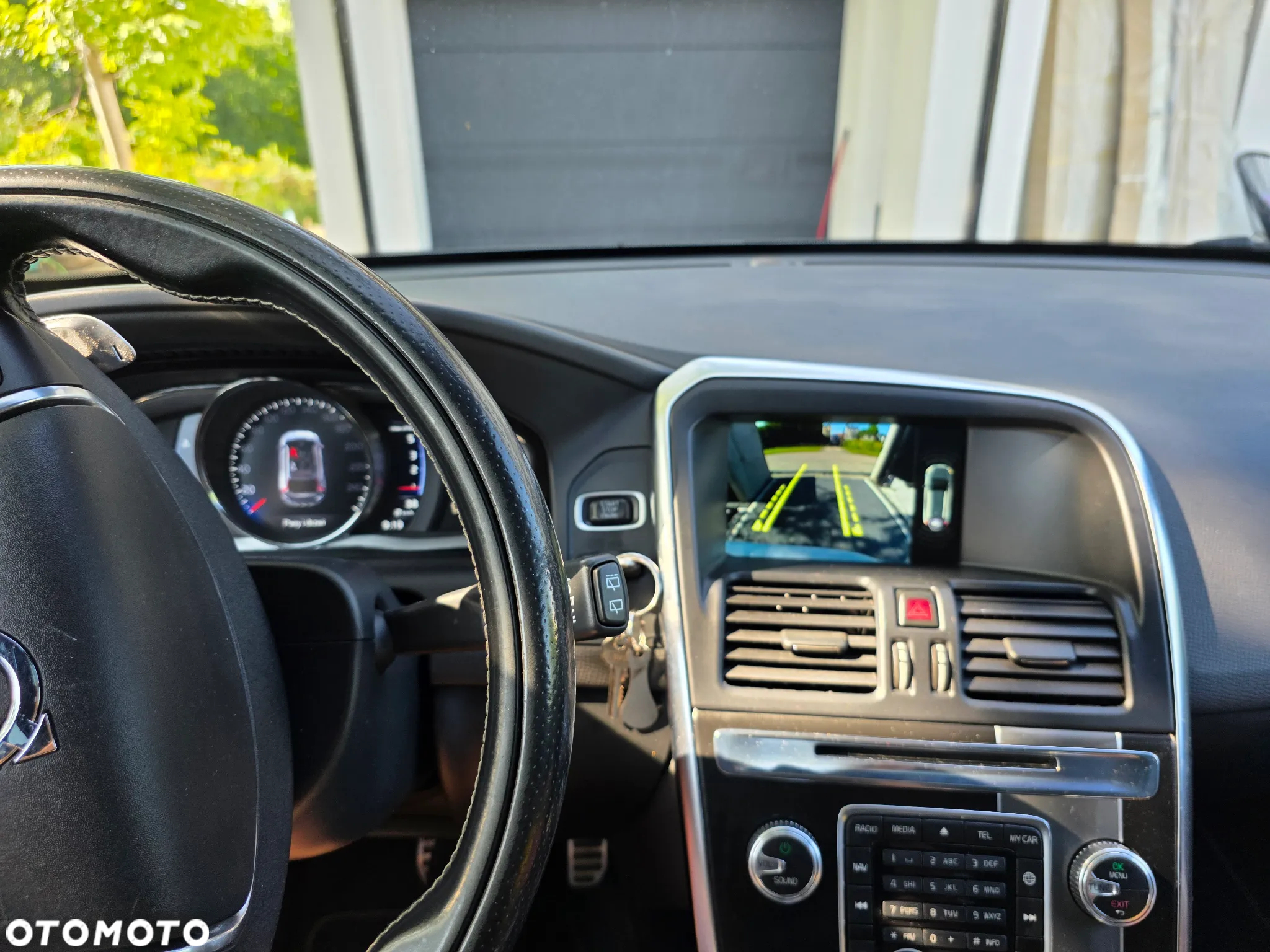 Volvo XC 60 D4 R-Design - 8