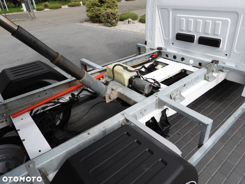 Ford TRANSIT WYWROTKA BLIŹNIACZE KOŁA  155KM - 22