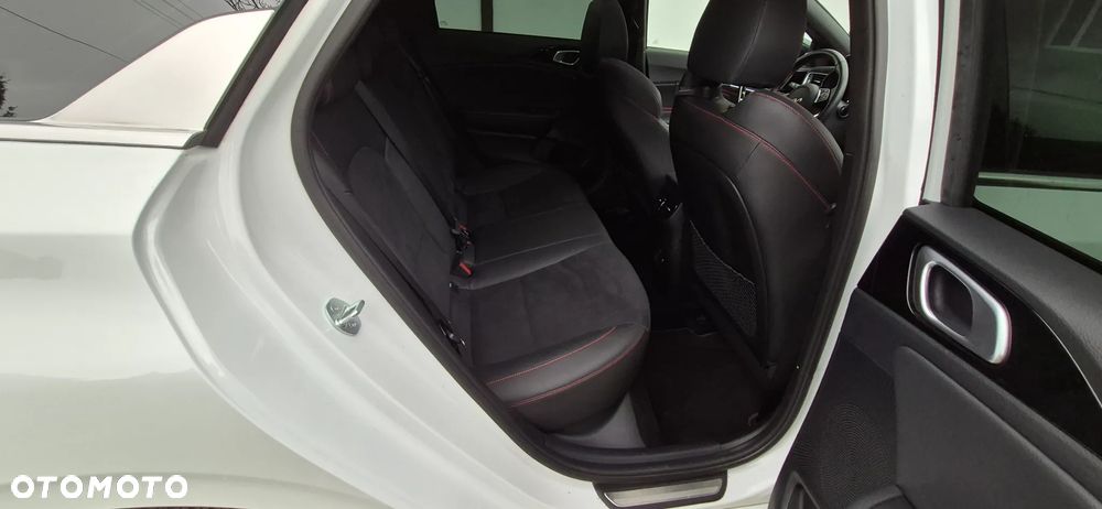 Kia ProCeed 1.6 T-GDI GT DCT - 20