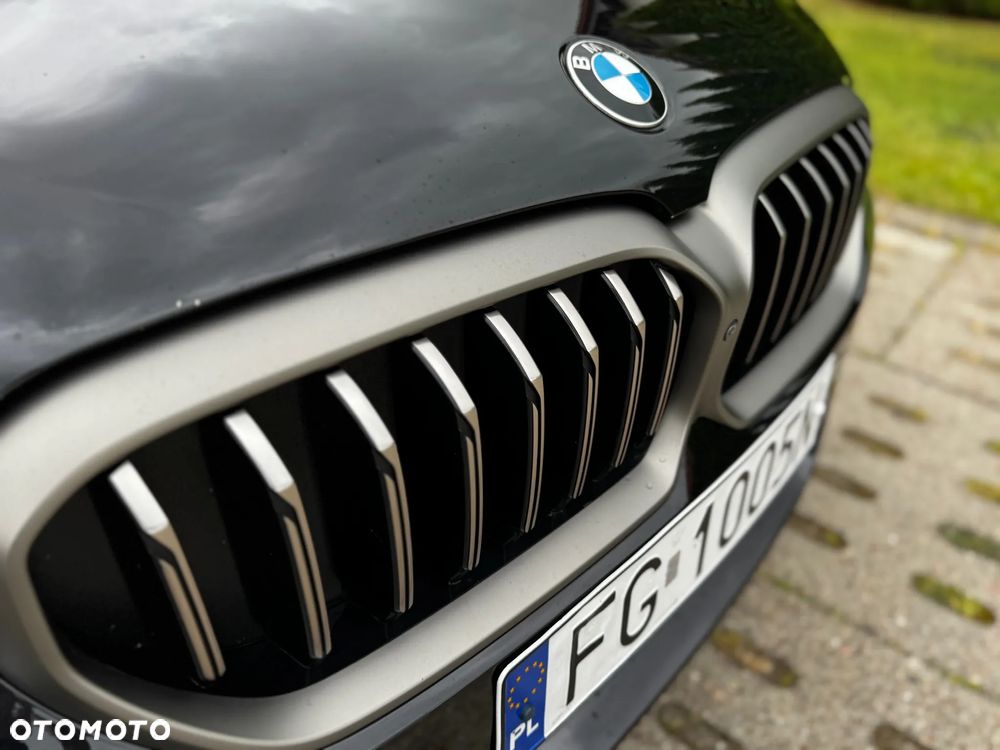 BMW Seria 5 M550i xDrive sport - 14