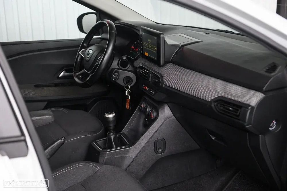 Dacia Jogger - 25