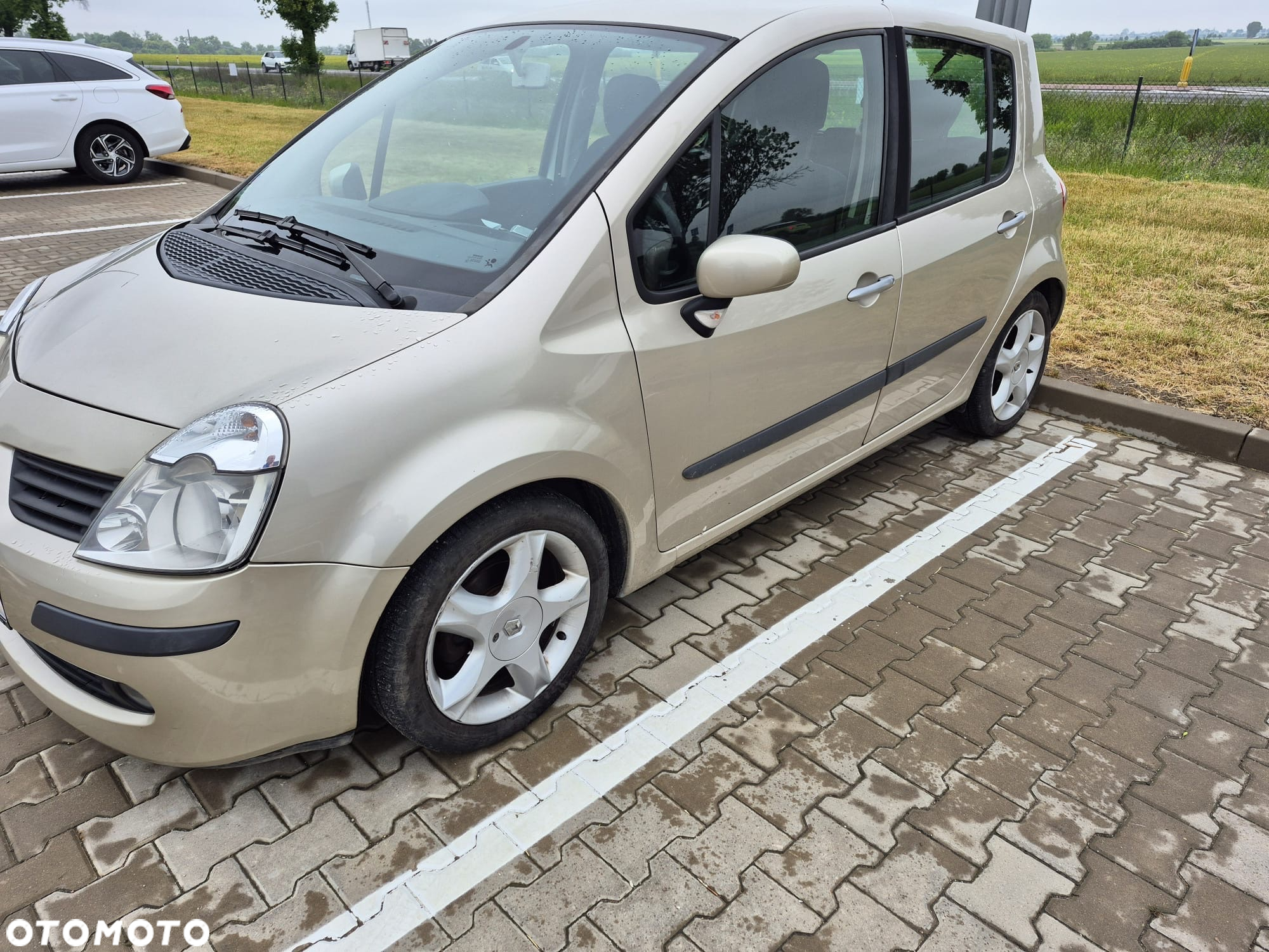 Renault Modus 1.6 16V Dynamique - 3