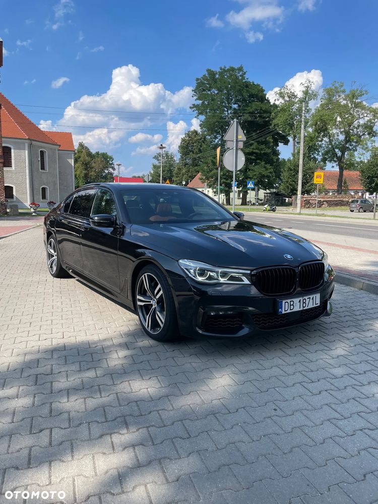 BMW Seria 7 750Li - 3
