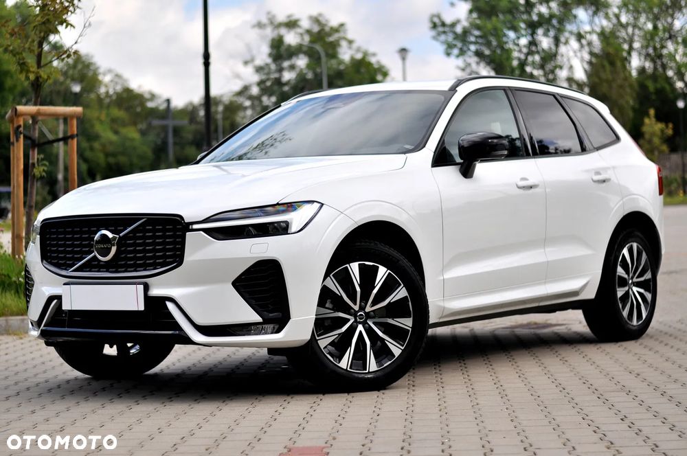 Volvo XC 60 B5 B AWD Plus Dark - 11