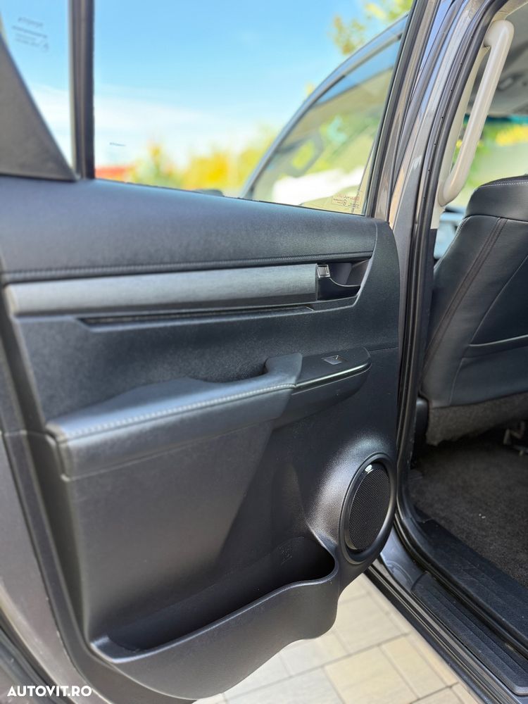 Toyota Hilux 4x4 Double Cab Comfort - 12