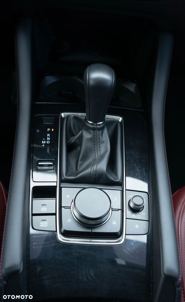 Mazda 3 - 10