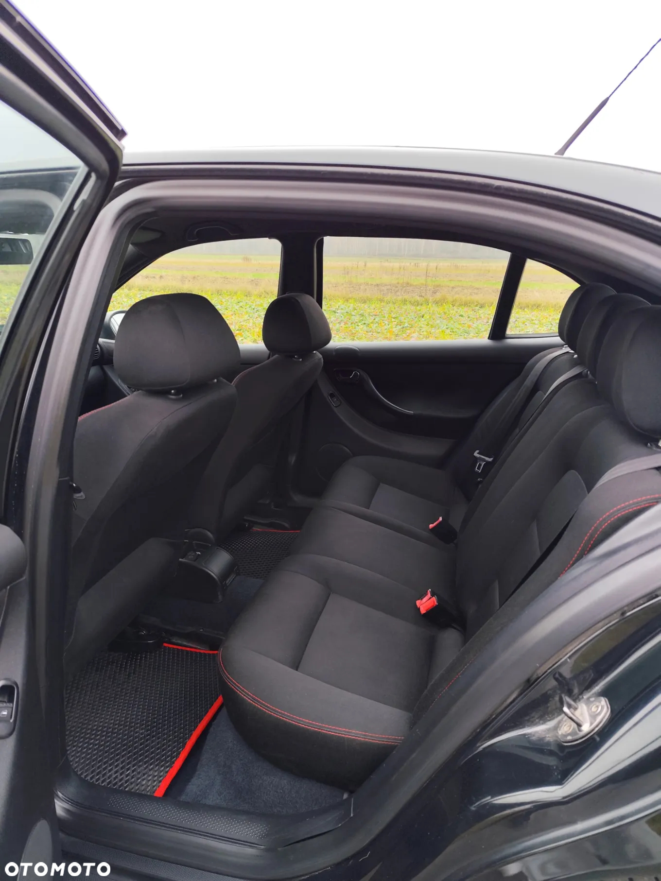 Seat Leon 1.8T Cupra R - 12