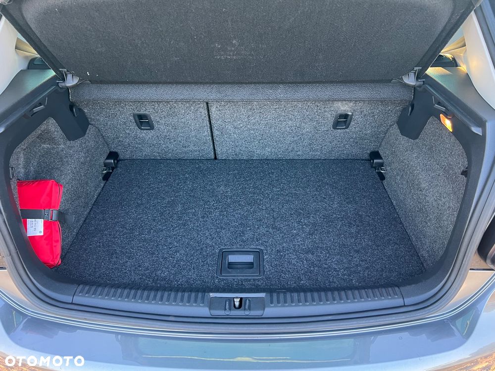 Volkswagen Polo 1.4 16V Comfortline - 15