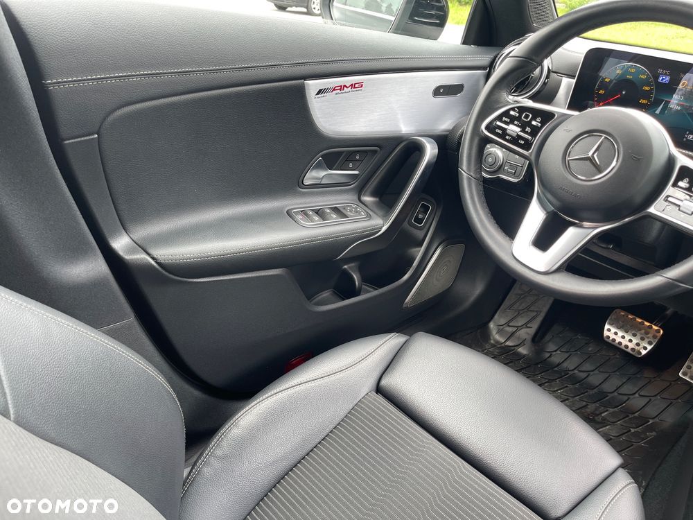 Mercedes-Benz CLA - 8