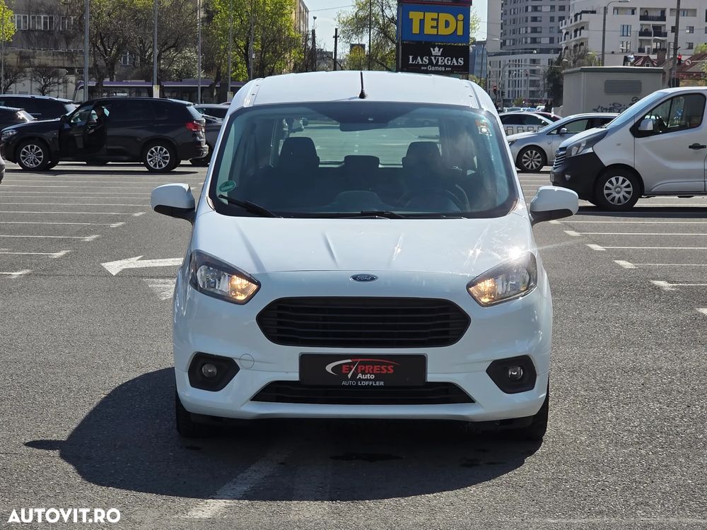 Ford Tourneo Courier 1.5 TDCi Titanium - 18