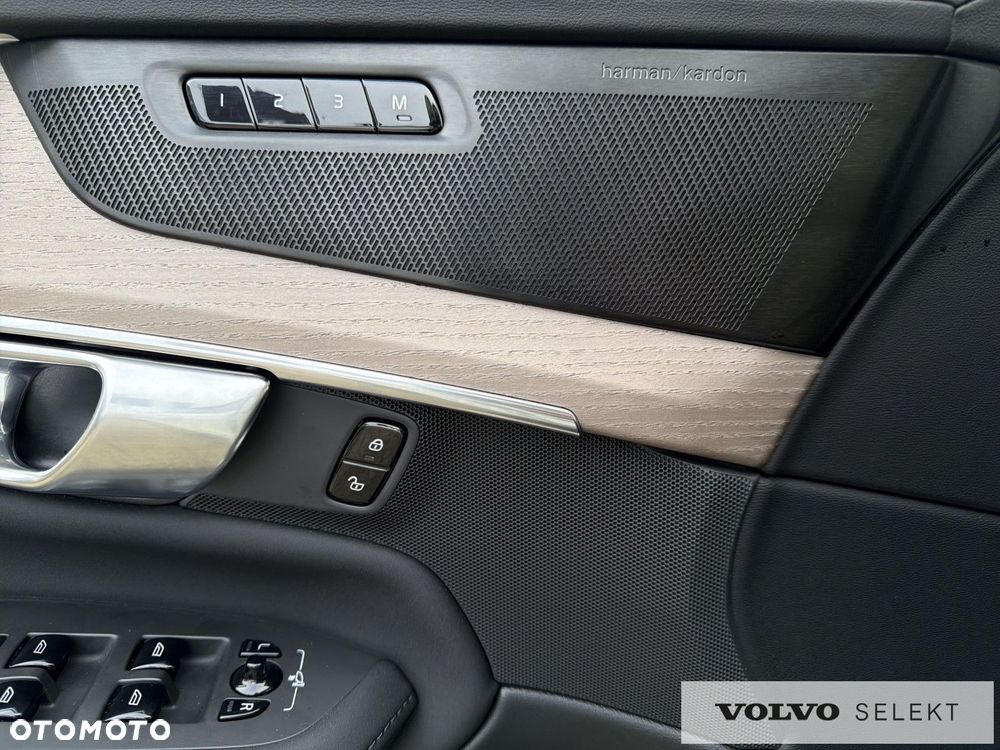 Volvo XC 90 - 19