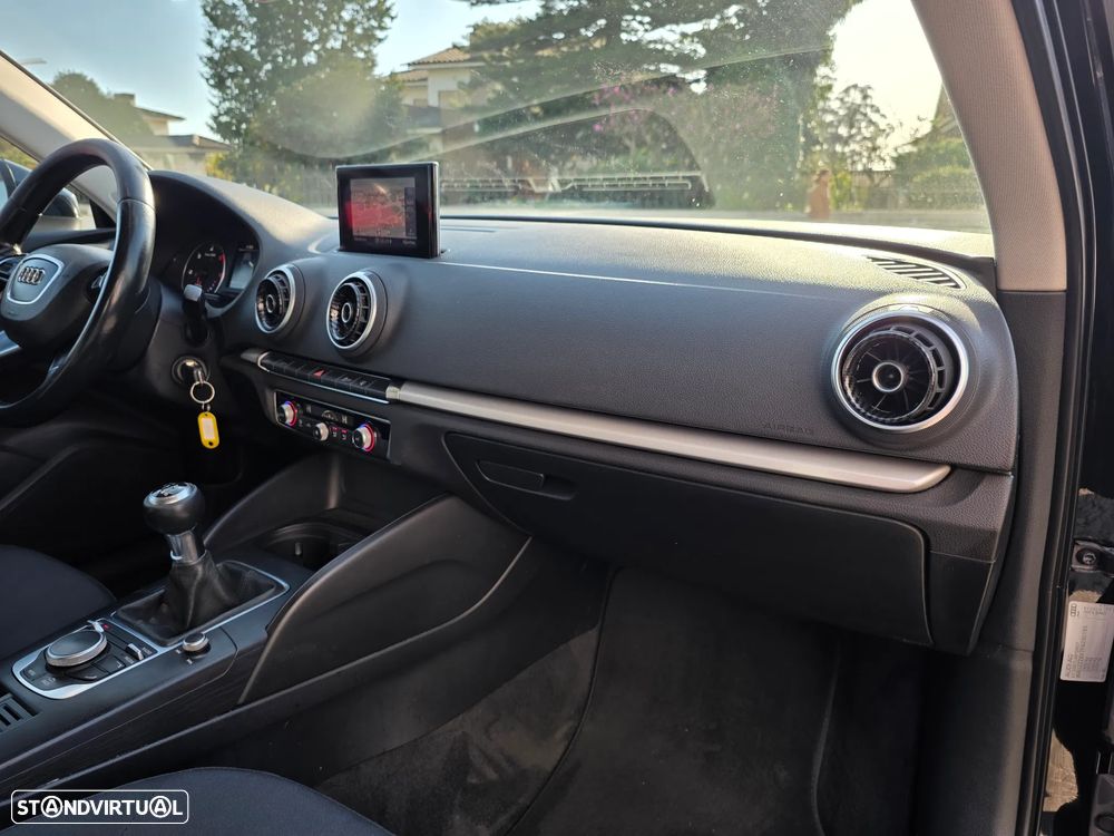 Audi A3 Sportback 1.6 TDI (clean diesel) S line Sport Pack - 47