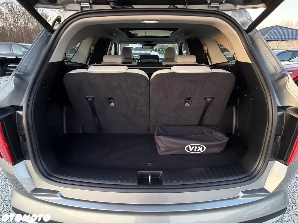 Kia Sorento - 28