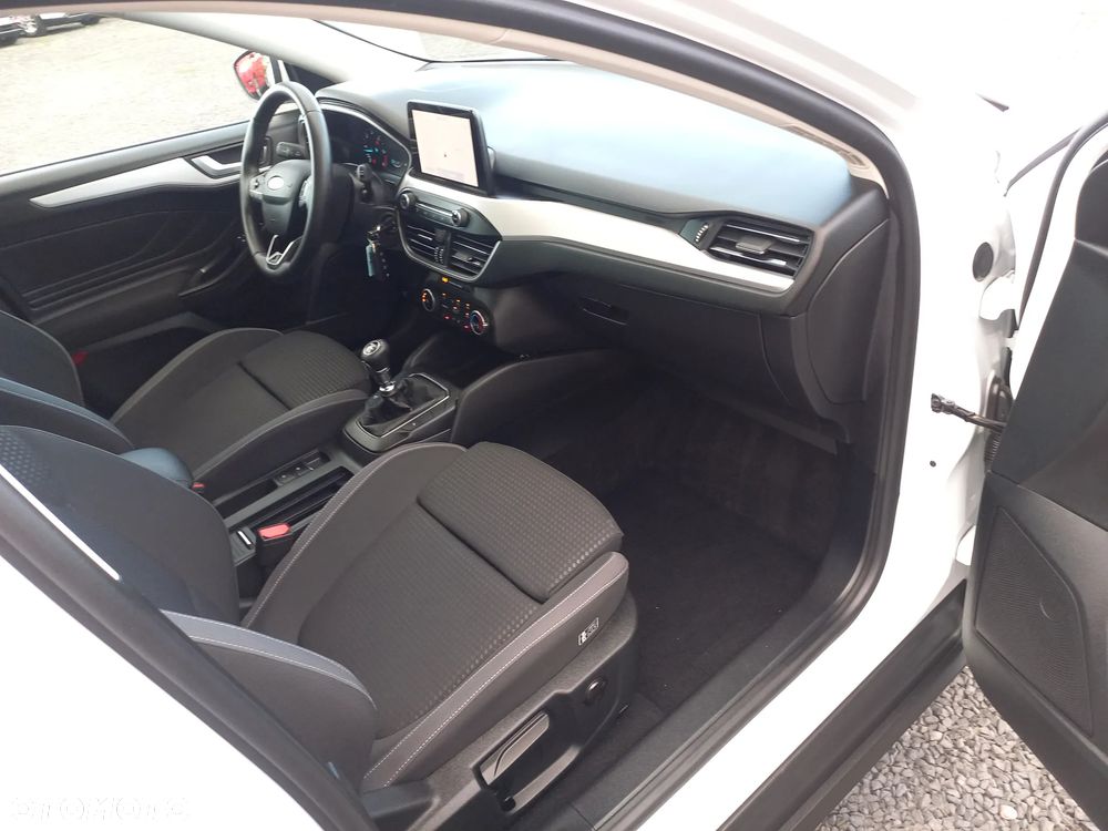 Ford Focus 1.5 EcoBlue STart-Stopp-System TITANIUM - 20
