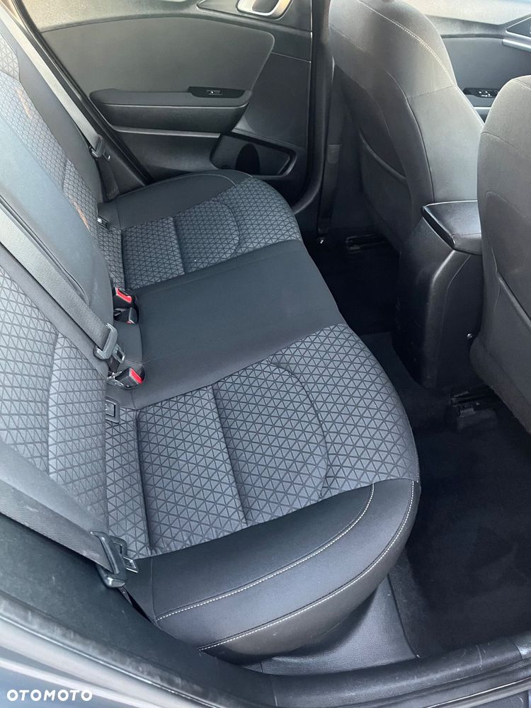 Kia Ceed - 19