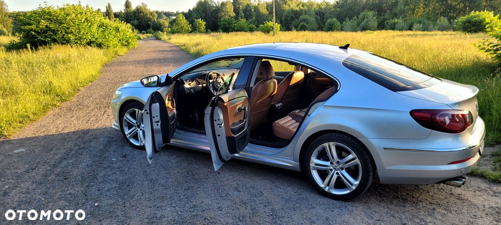 Volkswagen Passat 2.0 TDI DPF Sportline DSG - 1
