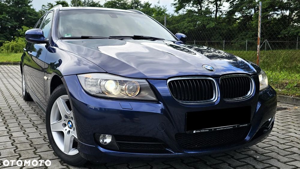BMW Seria 3 320d Luxury Line - 12
