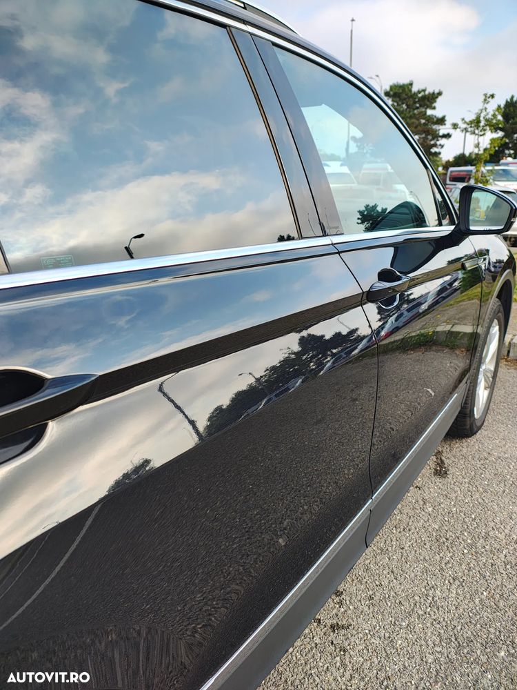Volkswagen Tiguan 2.0 TDI SCR 4MOTION DSG Elegance - 27