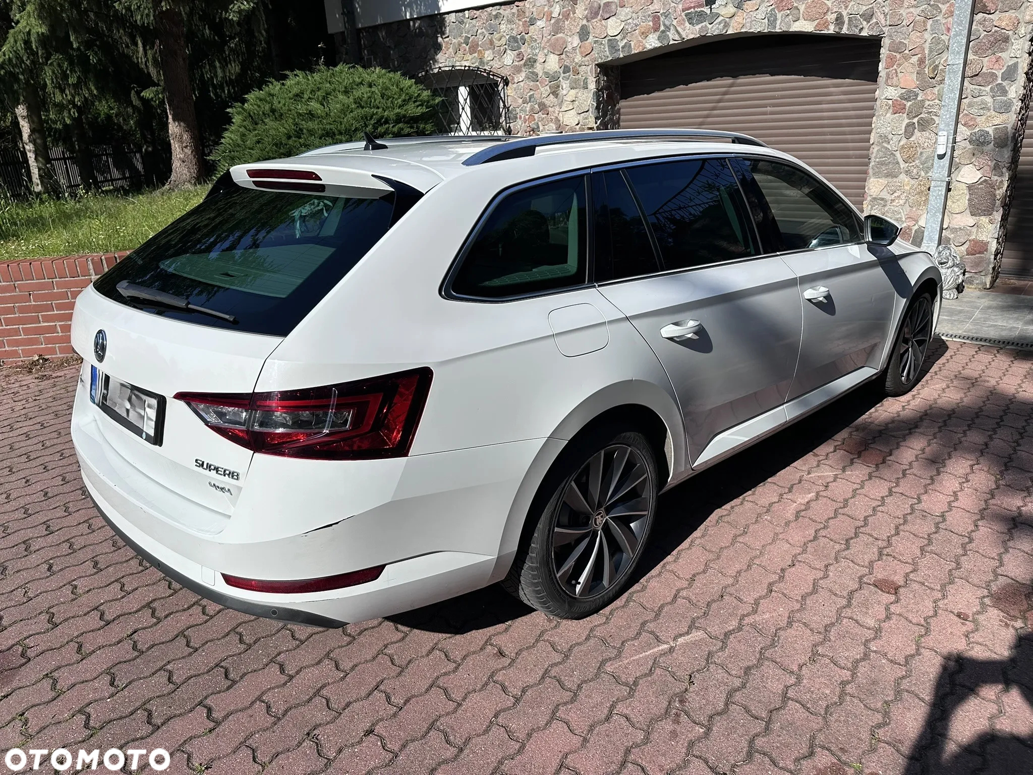 Skoda Superb 2.0 TDI 4x4 L&K DSG - 4