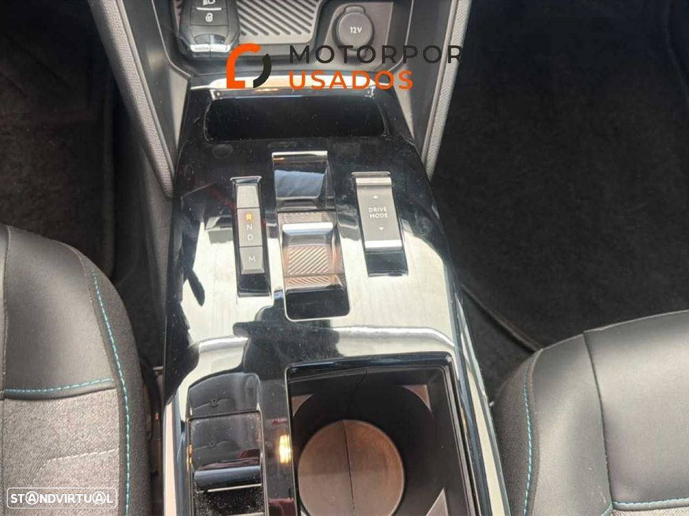 Citroën C4 1.2 PureTech Shine EAT8 - 16