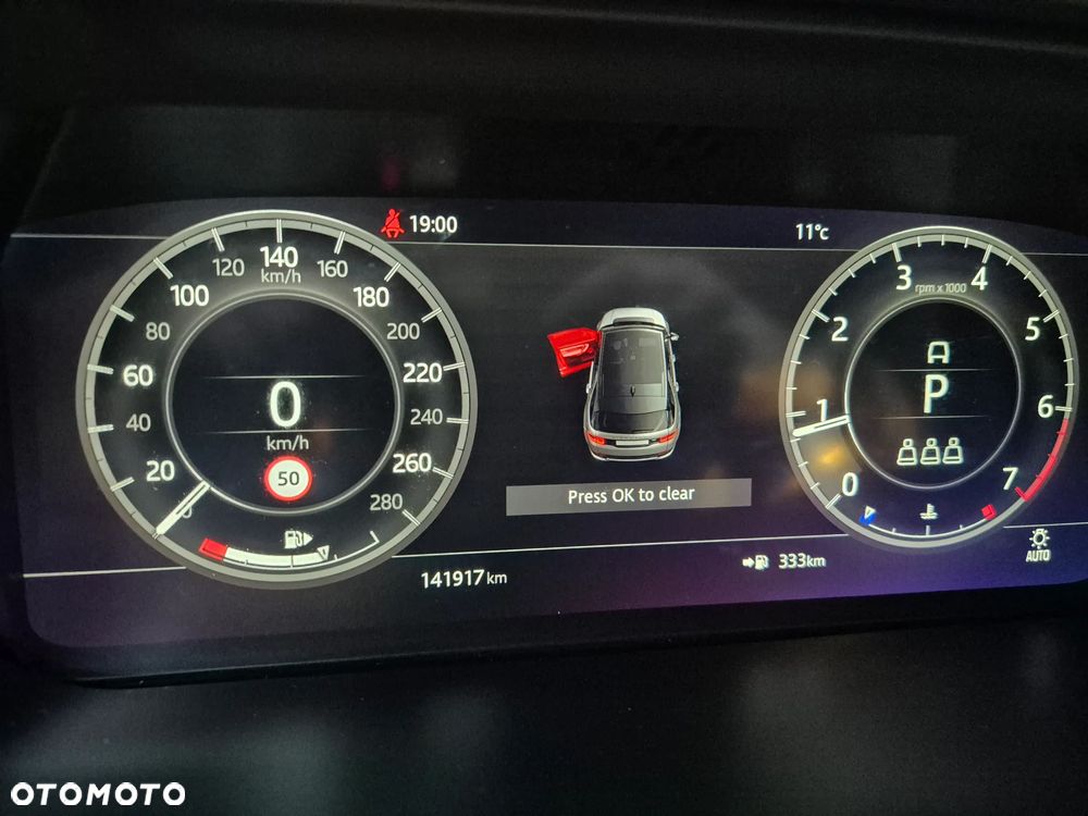 Land Rover Discovery Sport 2.0 P200 mHEV S - 36