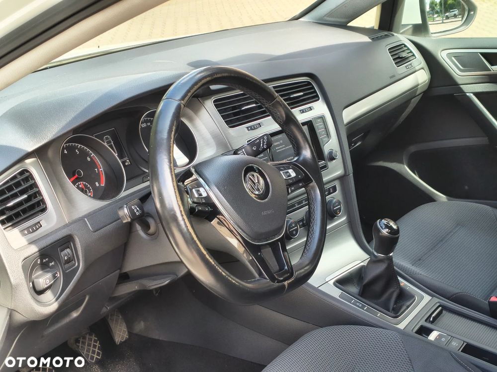 Volkswagen Golf 1.4 TSI BMT Comfortline - 37