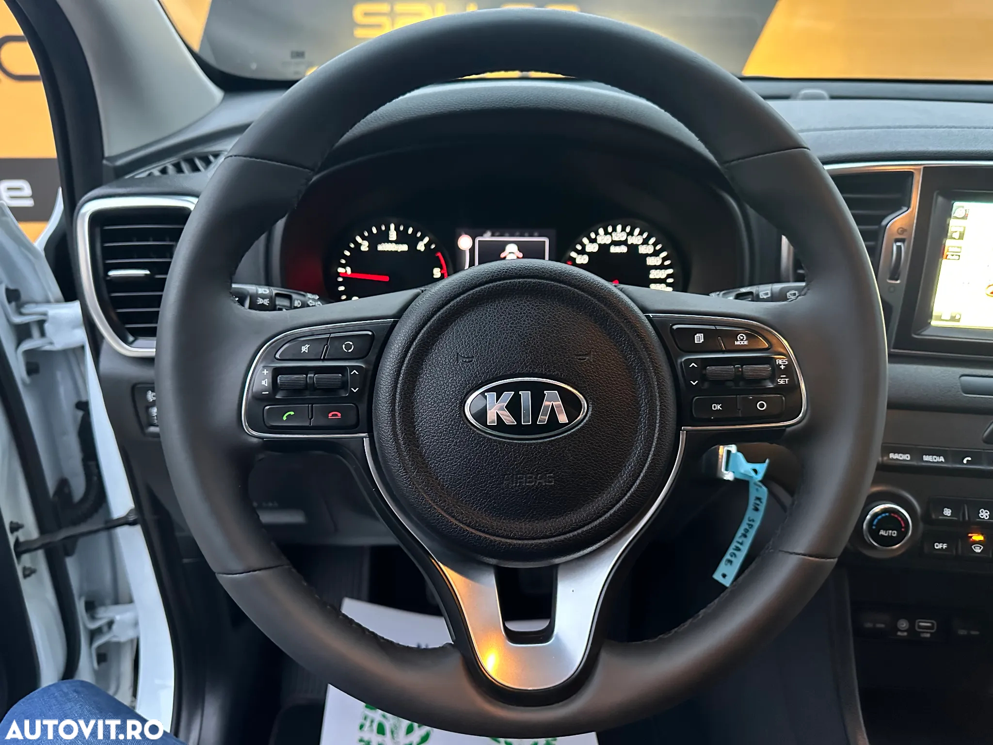 Kia Sportage 1.7 CRDI 2WD Attract - 9