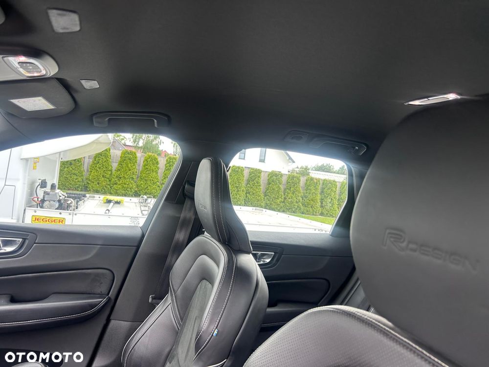 Volvo XC 60 D4 SCR R-Design - 22