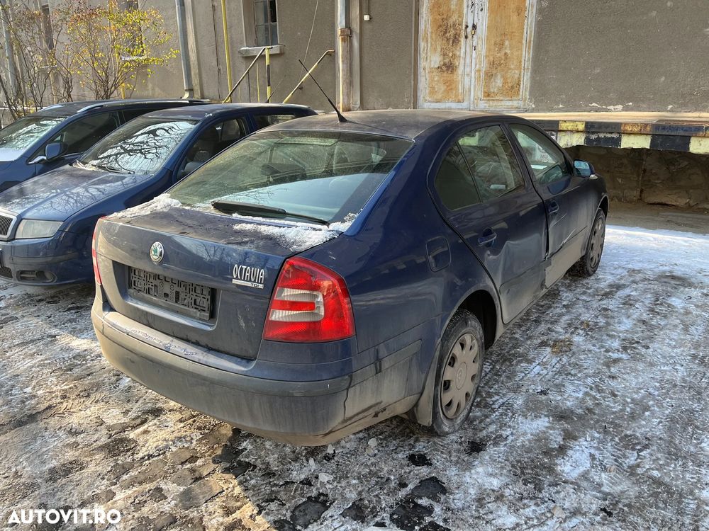 Dezmembrez Skoda Octavia 2 II 2007 albastru 1,9 TDI cod motor BXE - 6