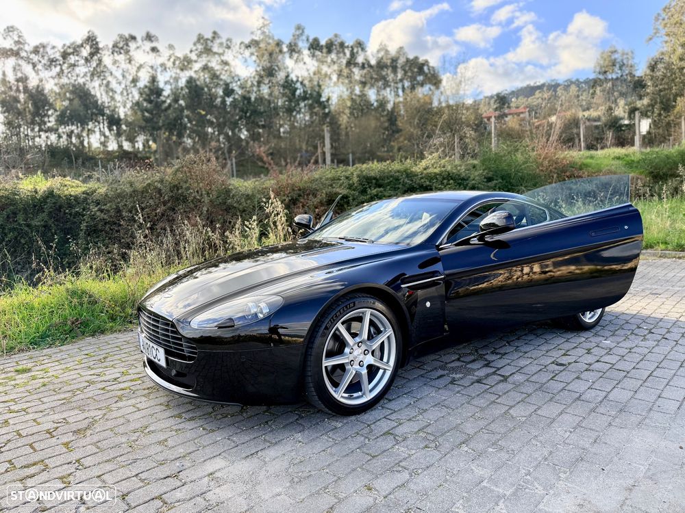 Aston Martin Vantage Coupe V8 Sportshift - 17