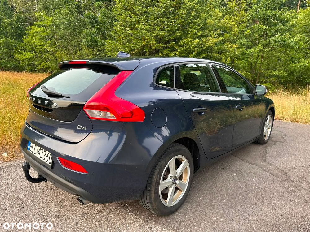 Volvo V40 D4 Momentum - 8