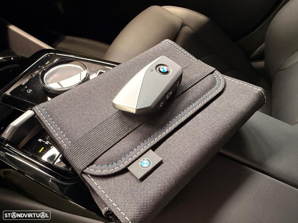 BMW 530 e Pack Desportivo M - 45