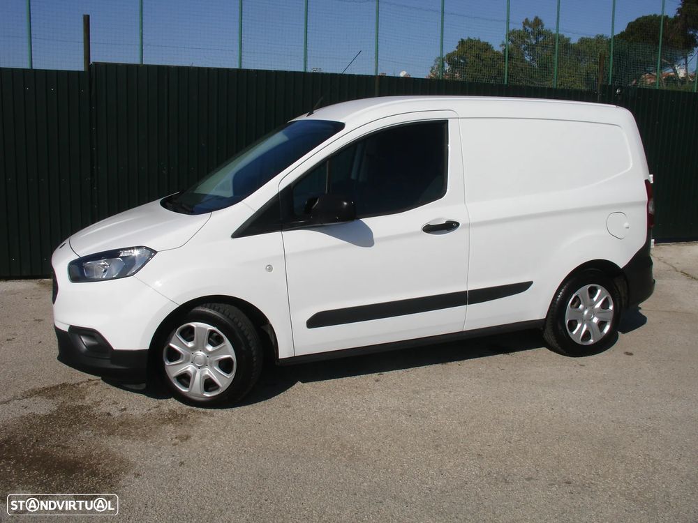 Ford transit courier - 9