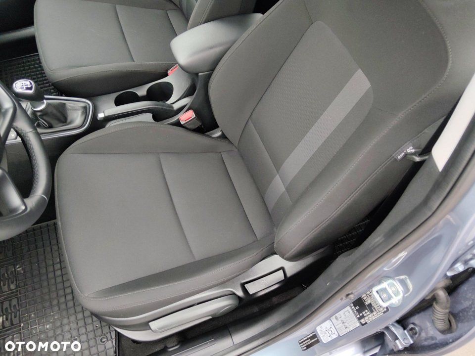 Hyundai i20 - 13