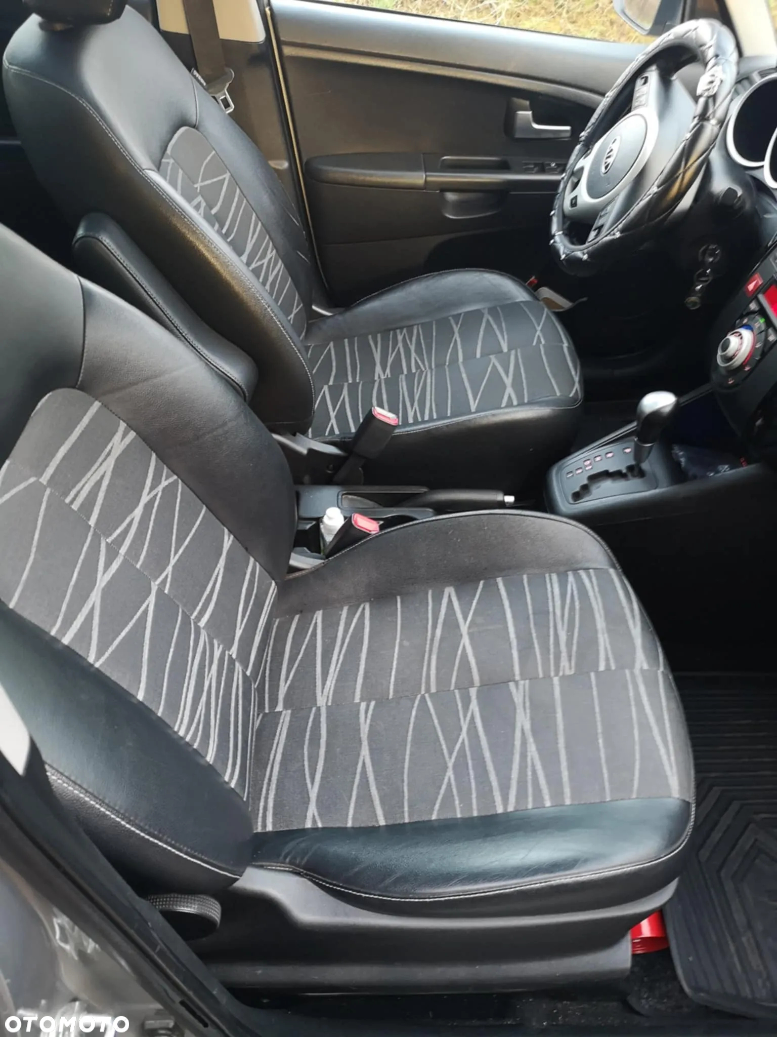 Kia Venga - 6