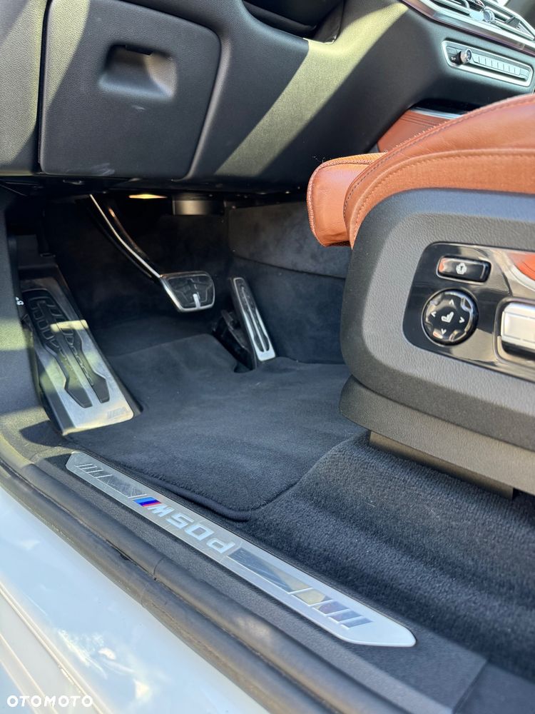 BMW X5 M M50d - 35