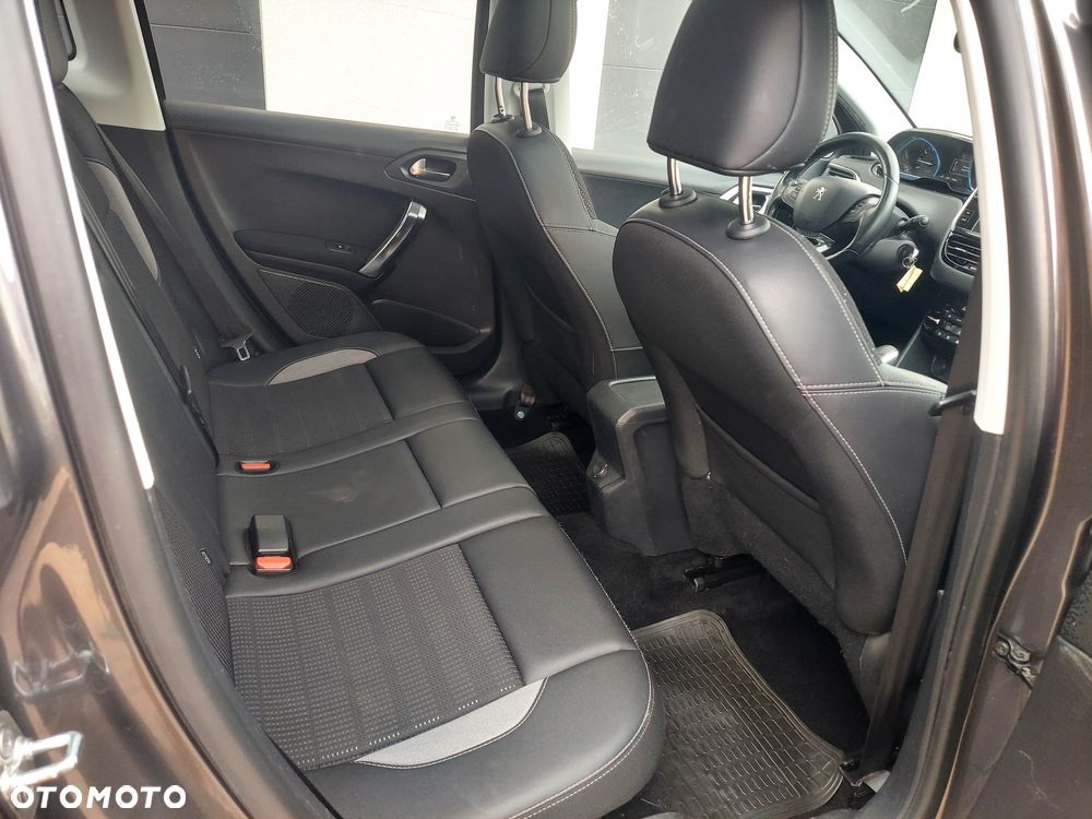 Peugeot 2008 PureTech 110 Stop&Start Allure - 7