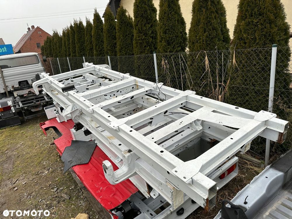 RAMA NOWA PODŁÓŻNICE PODŁOGA RENAULT MASTER III IV 2010-/ 2019- - 2