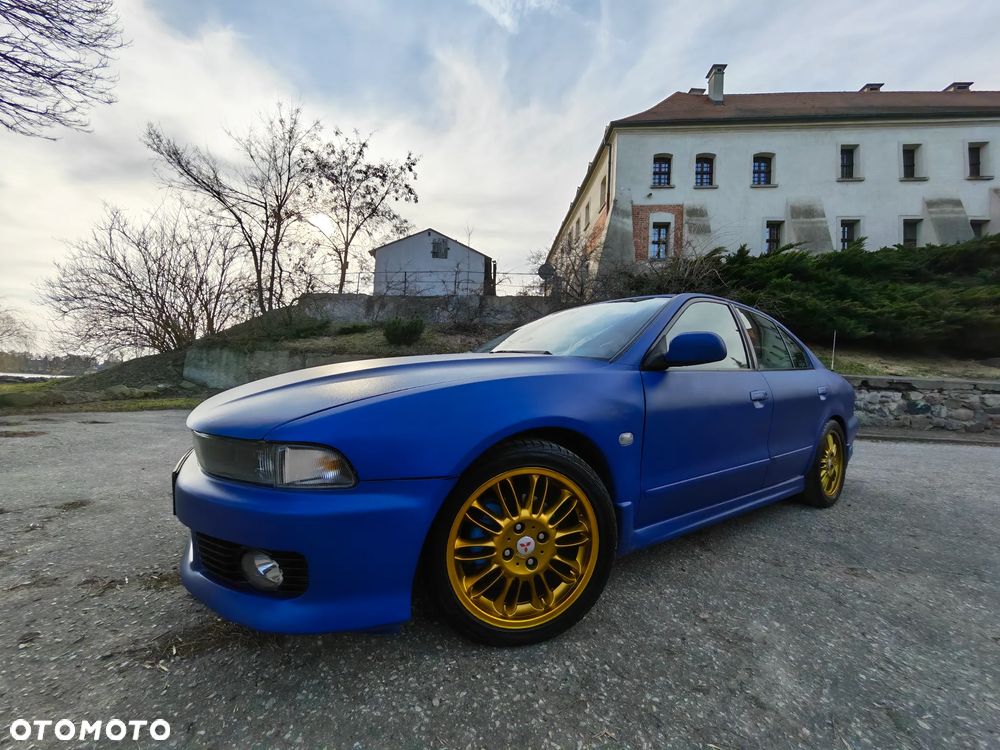 Mitsubishi Galant - 1