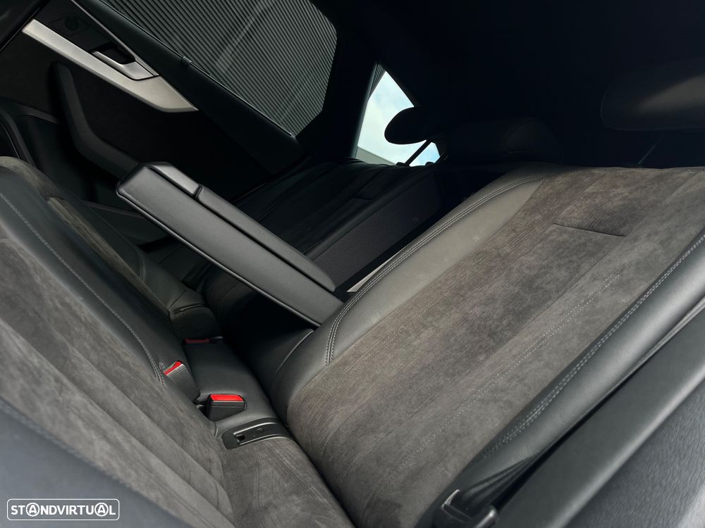 Audi A4 Avant 2.0 TDI S-line - 39