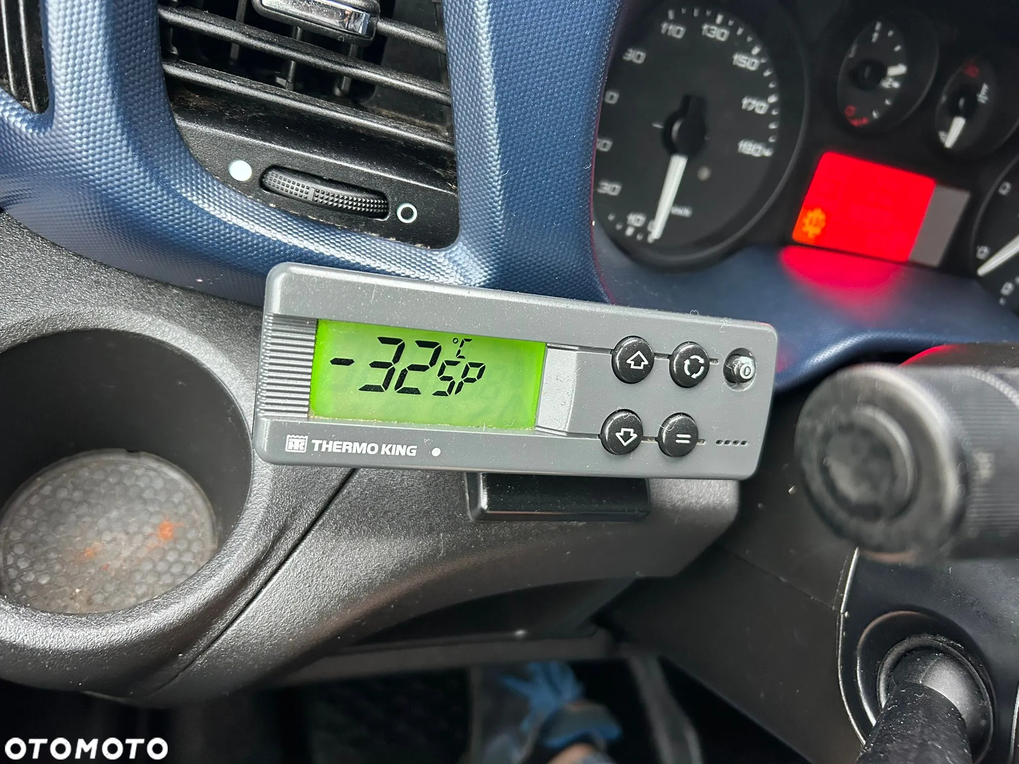 Iveco Daily 50C18 35C18 3.0 HPI Chłodnia Mroźnia 8 palet **Komorówka**Multi Temperatura**Klima**Sprowadzony**Super stan**2018R** - 19