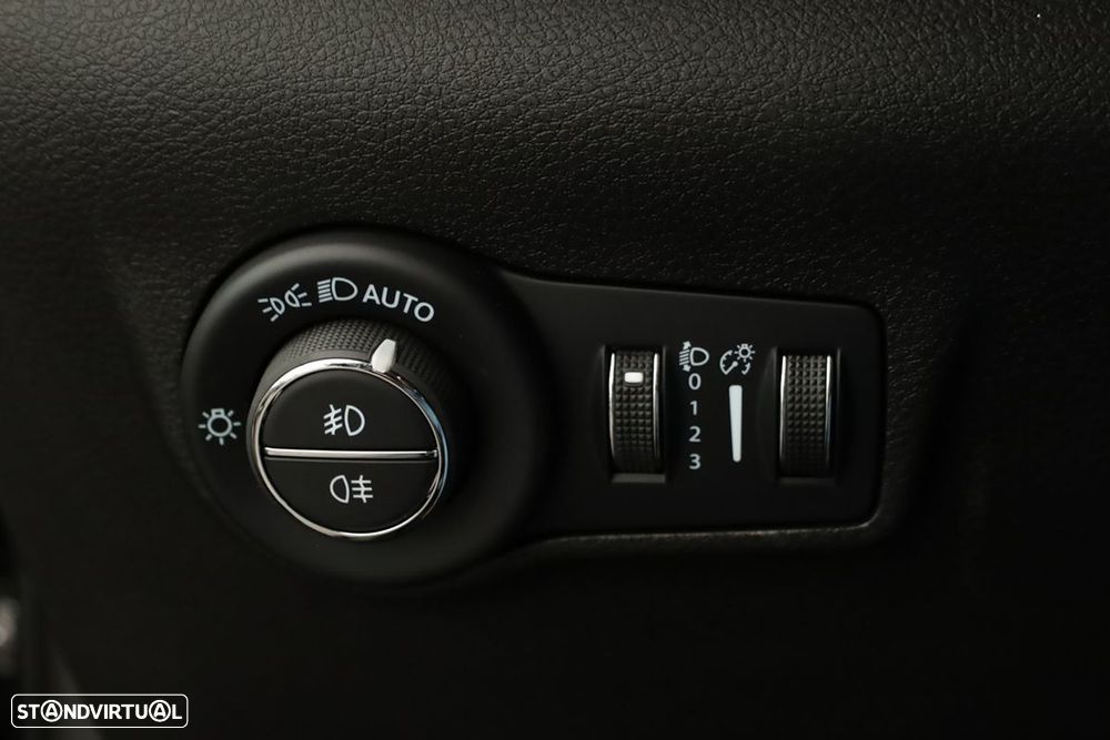 Jeep Compass 1.5 TG e-Hybrid Altitude DCT - 19