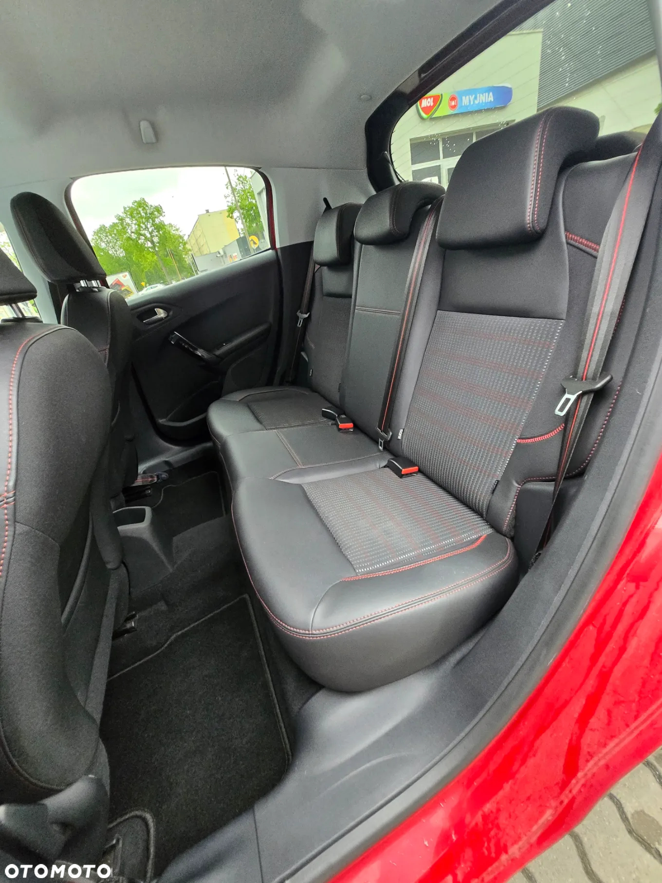 Peugeot 208 1.2 PureTech Allure S&S - 13