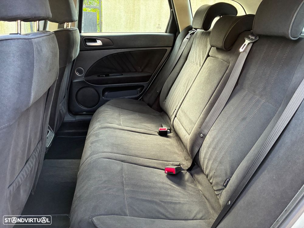 Alfa Romeo 159 Sportwagon 1.9 JTDm 16V Elegante - 9