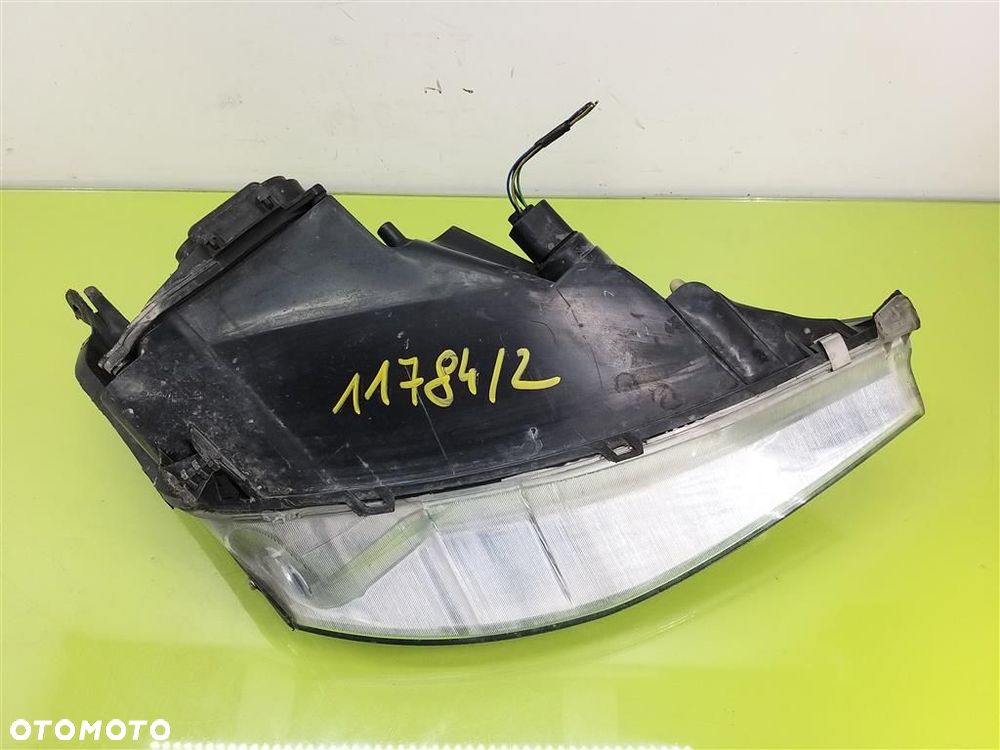 Reflektor lampa przód prawa Ford Focus Mk1 1998-2001 PRZED LIFT EUROPA - 4